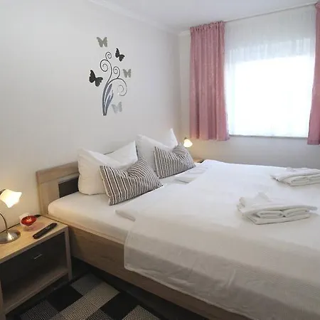 Apartment Zum-Hafen-9710 Kuehlungsborn